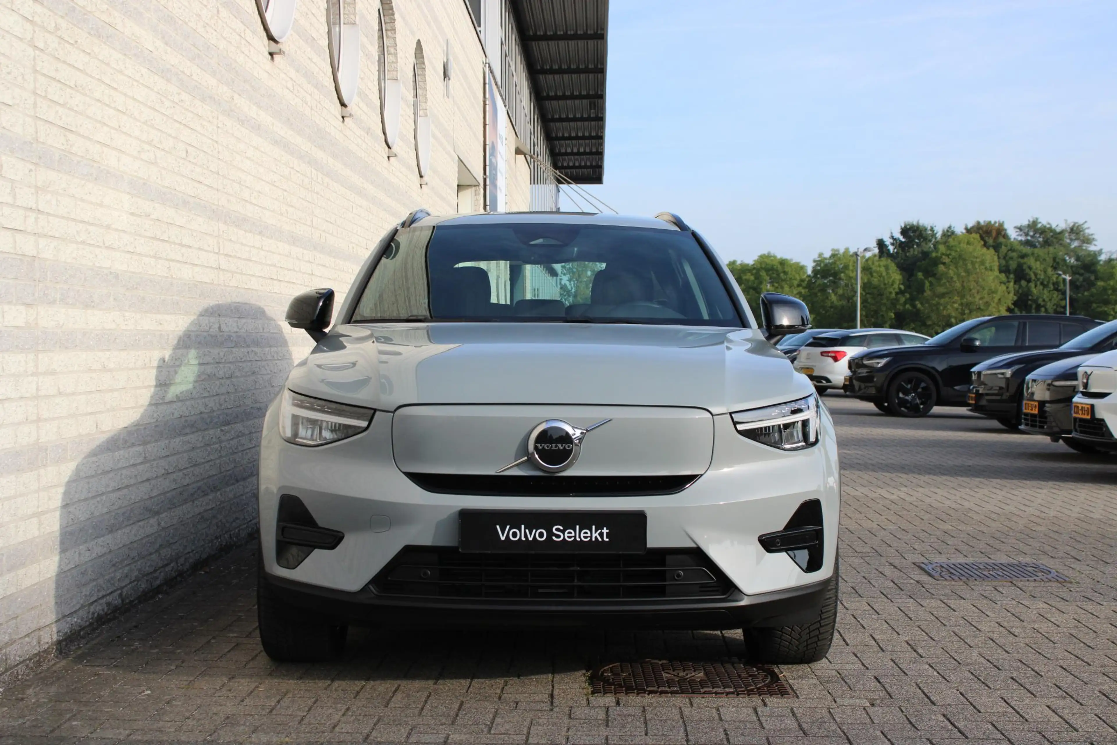 Volvo EX40 Single Motor Extended Range Plus 82 kWh | Trekhaak — photo 2