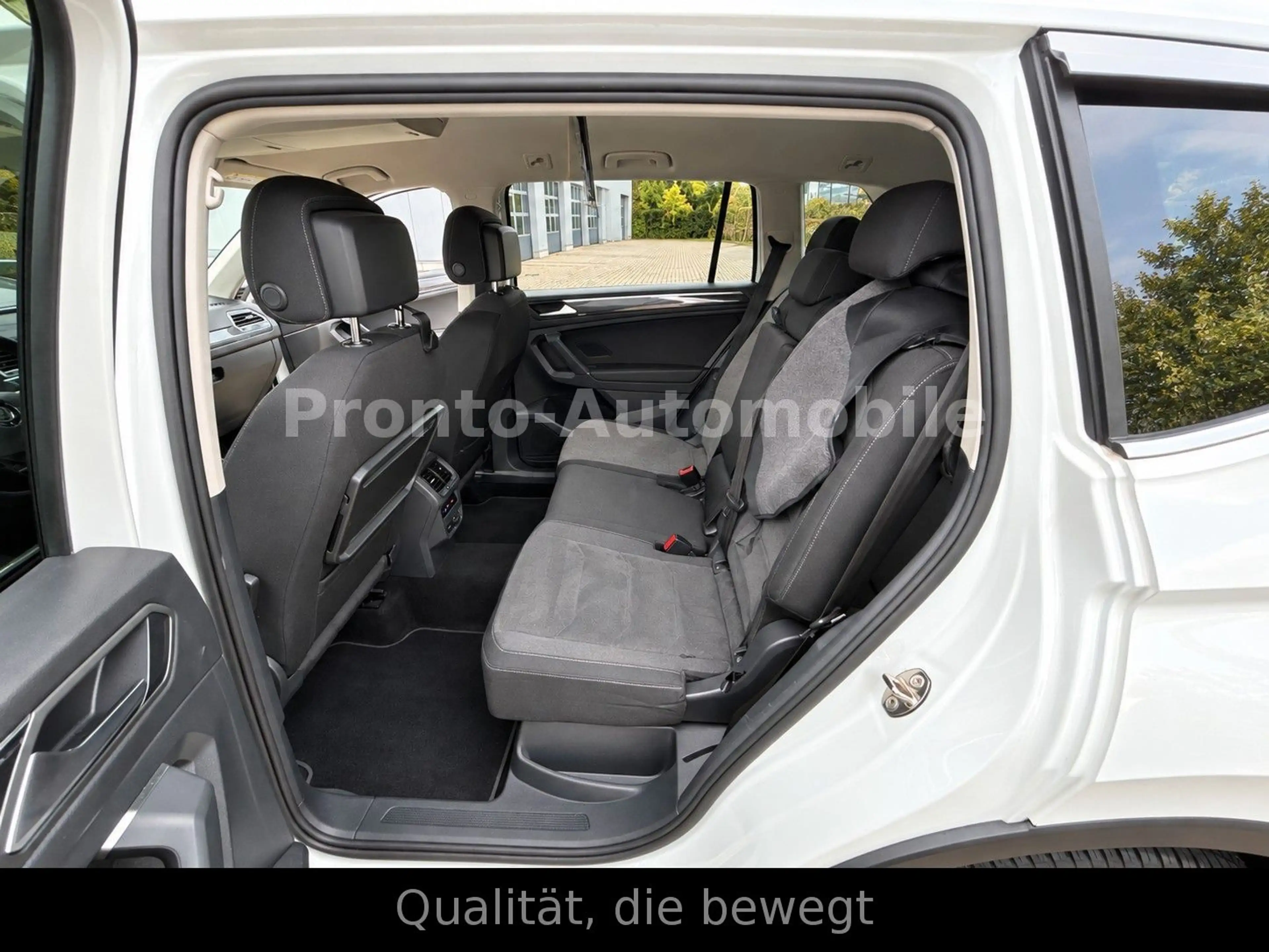 Volkswagen Tiguan Allspace Highline 4Motion — photo 8
