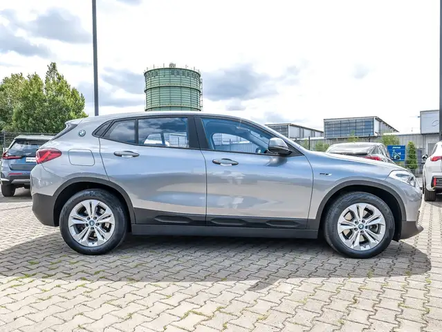 BMW X2 view 9