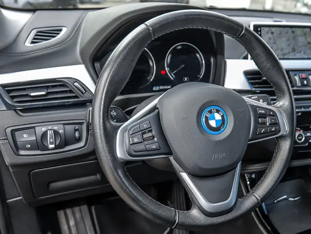 BMW X2 view 20