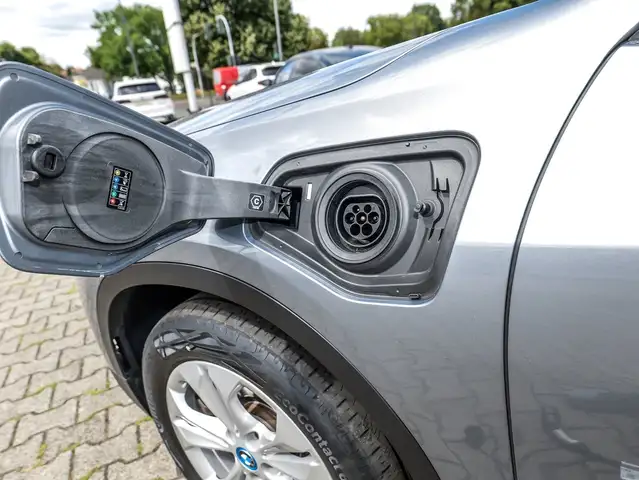 BMW X2 view 22