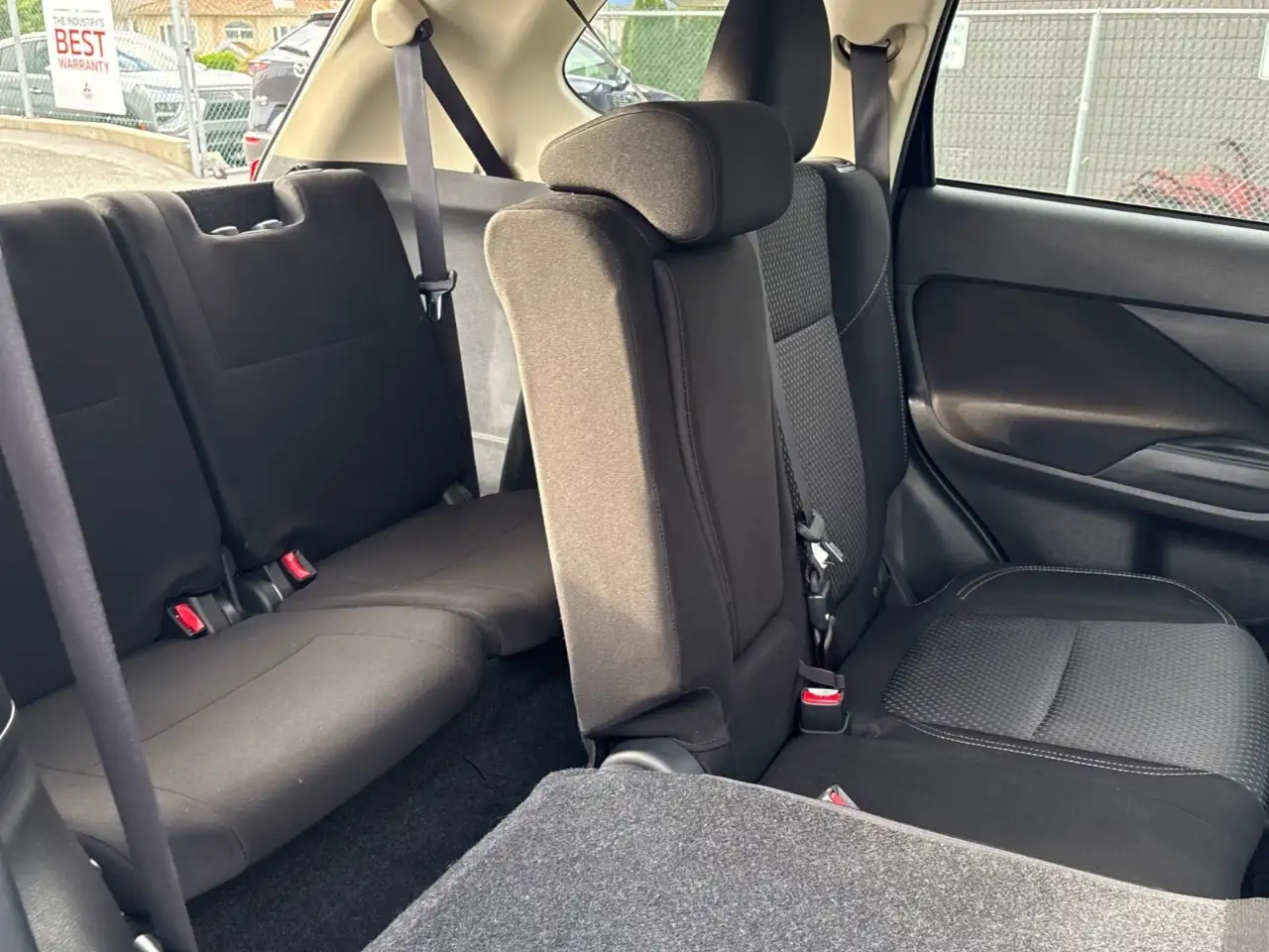 Mitsubishi Outlander снимка Mitsubishi Outlander
