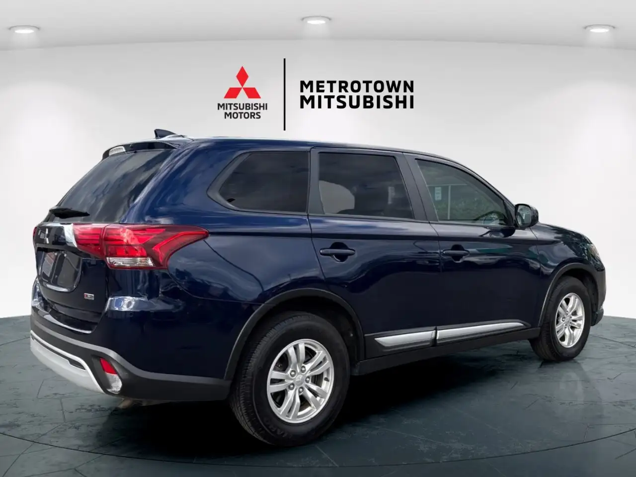 Mitsubishi Outlander снимка Mitsubishi Outlander