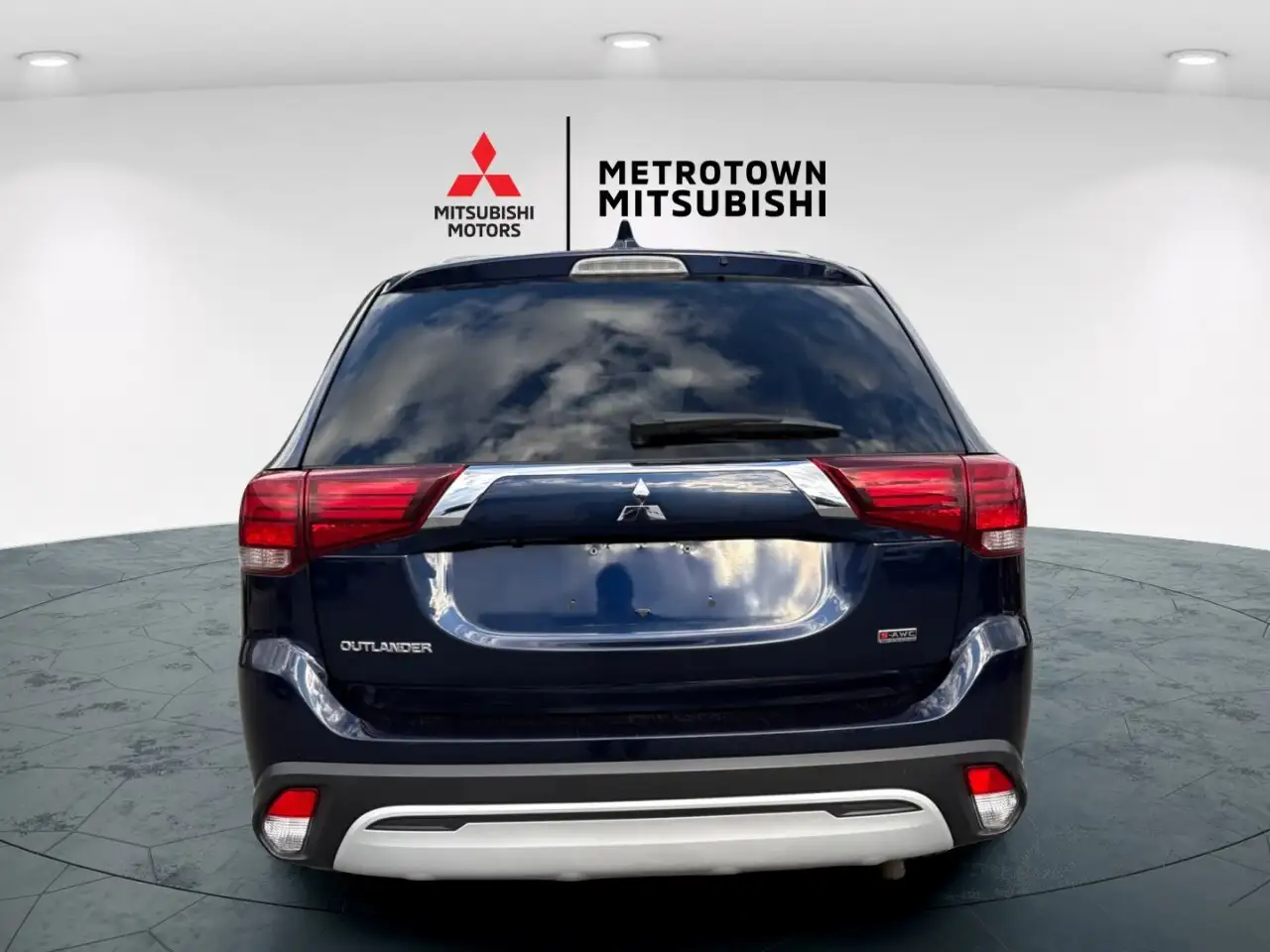 Mitsubishi Outlander снимка Mitsubishi Outlander