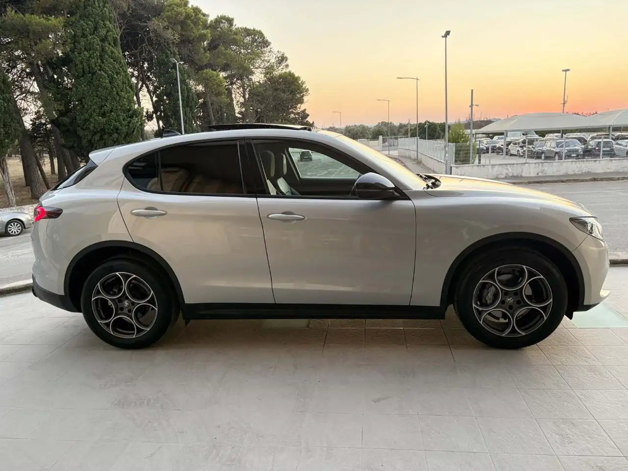 Alfa Romeo Stelvio 2023