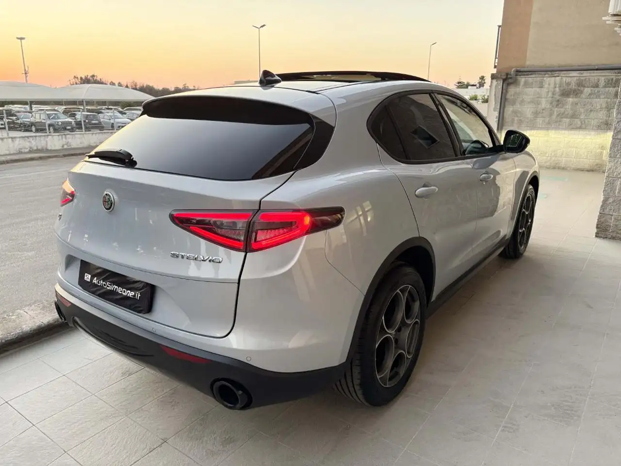 Alfa Romeo Stelvio 2023
