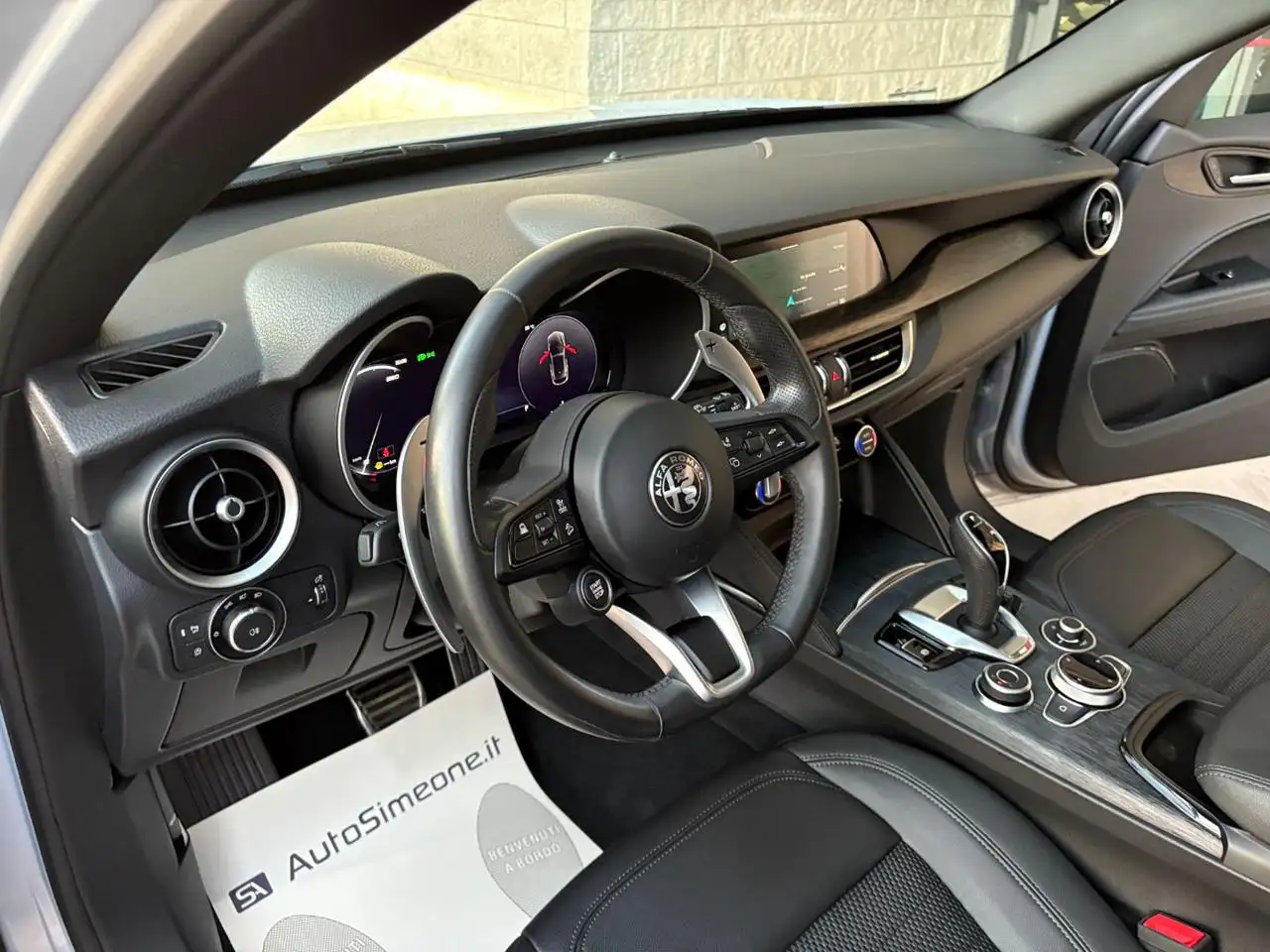 Alfa Romeo Stelvio 2023 — фото 14
