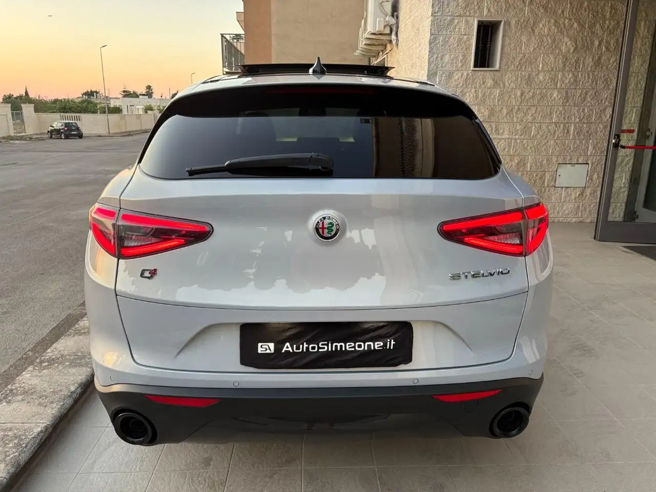 Alfa Romeo Stelvio 2023 — фото 6