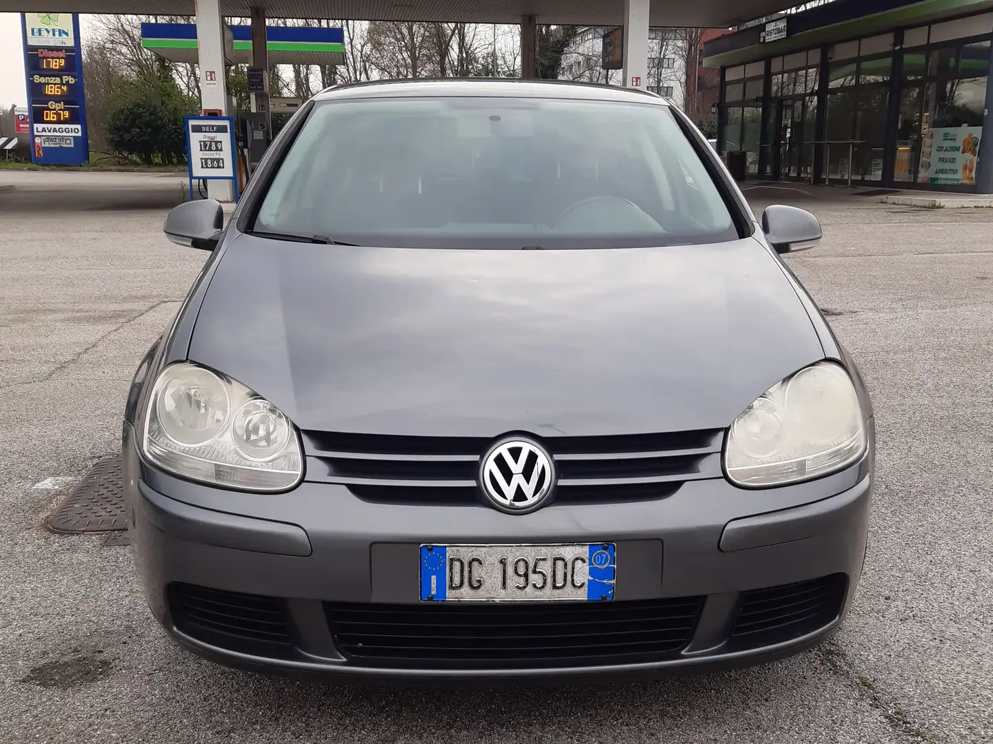 Volkswagen Golf Golf 5p 1.9 tdi Goal Grigio - 2