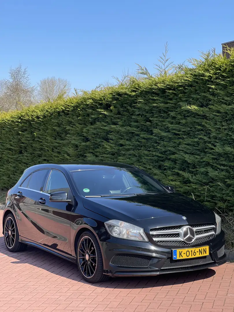 Mercedes-Benz A 200 Prestige amg pakket automaat Černá - 1
