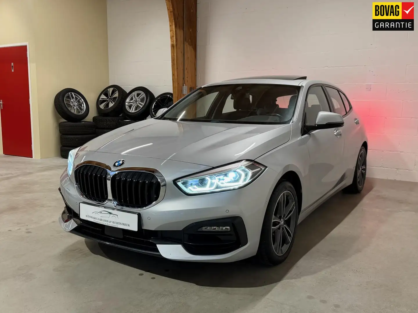 BMW 118 1-serie 118i High Exec. Sportline - Panorama - Led Grijs - 1