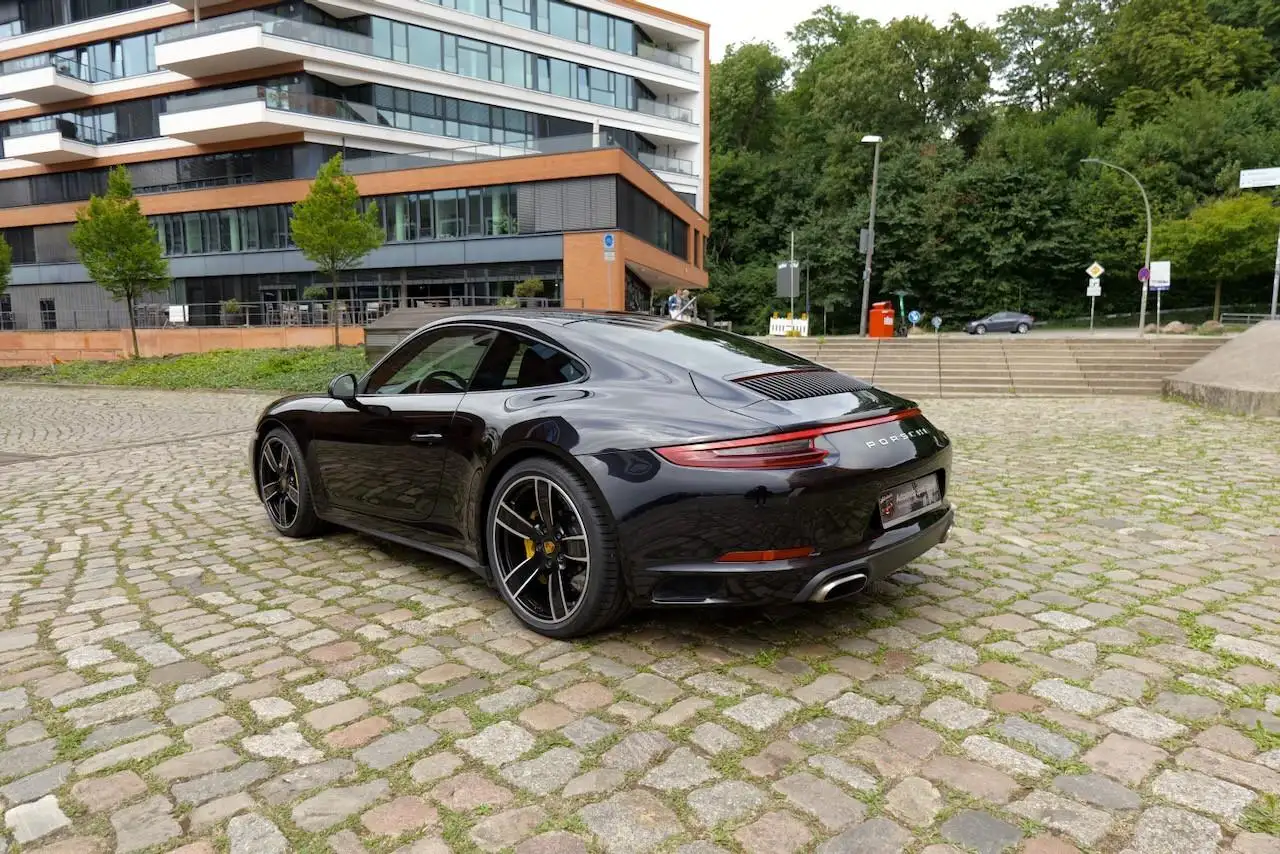 Porsche 911 Carrera 4 Coupé – Foto 7
