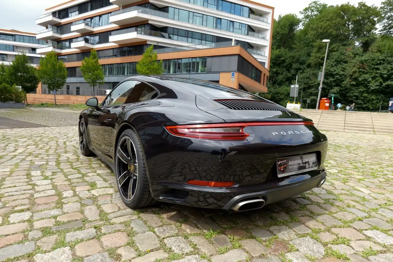 Porsche 911 Carrera 4 Coupé – Foto 8