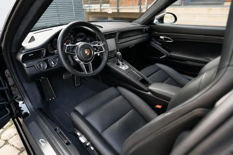 Porsche 911 Carrera 4 Coupé – Foto 8