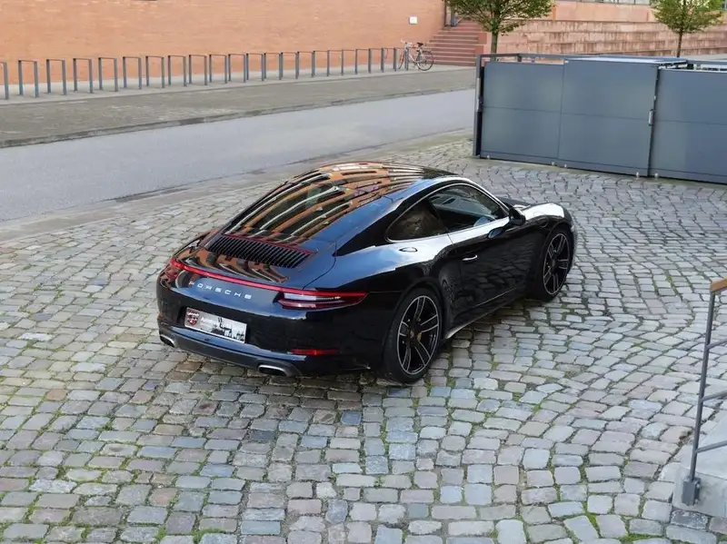 Porsche 911 Carrera 4 Coupé – Foto 6