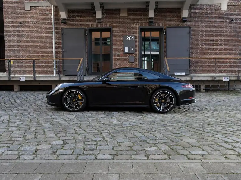 Porsche 911 Carrera 4 Coupé – Foto 3