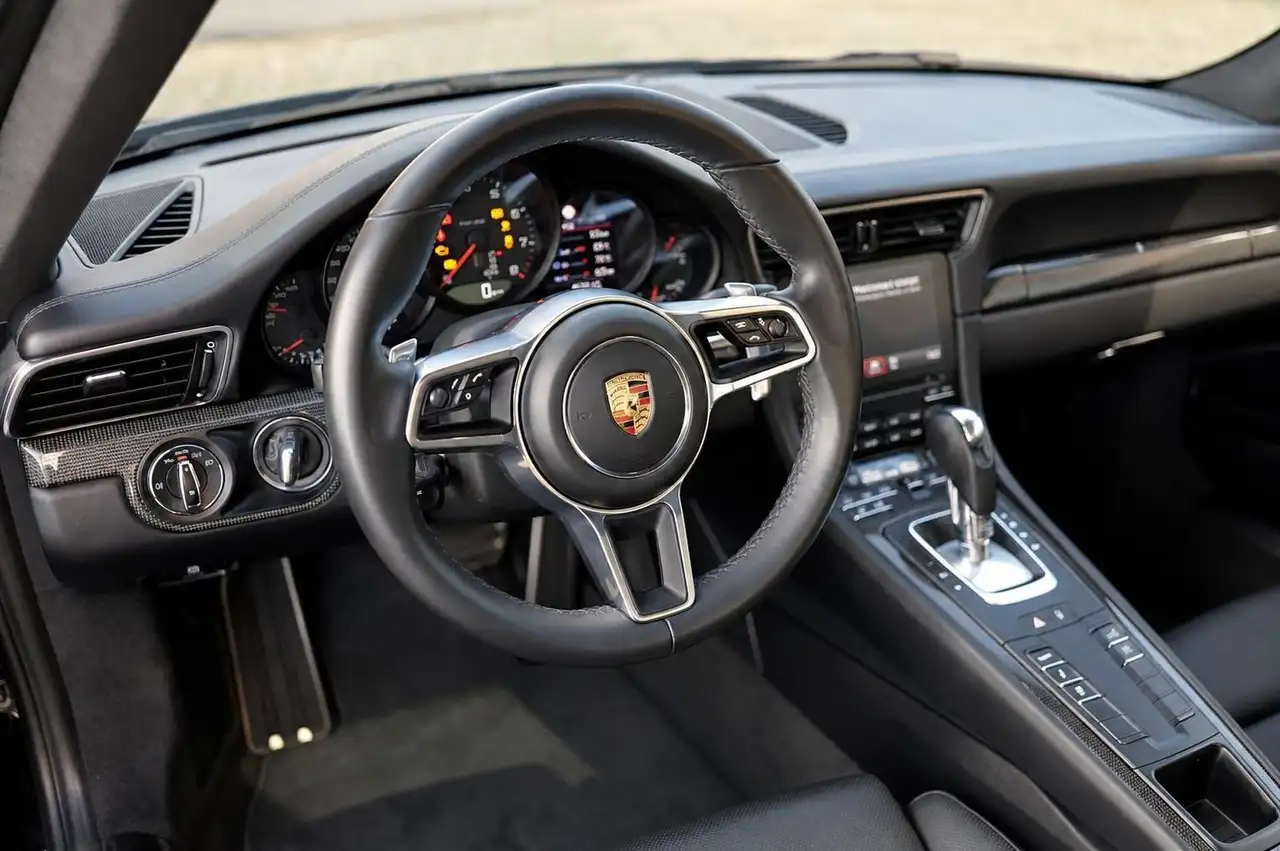 Porsche 911 Carrera 4 Coupé – Foto 10