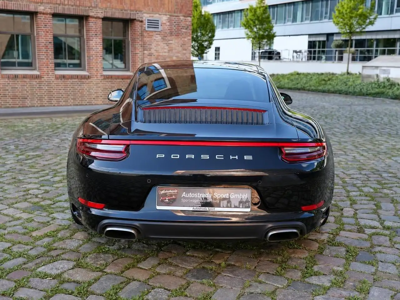 Porsche 911 Carrera 4 Coupé – Foto 4