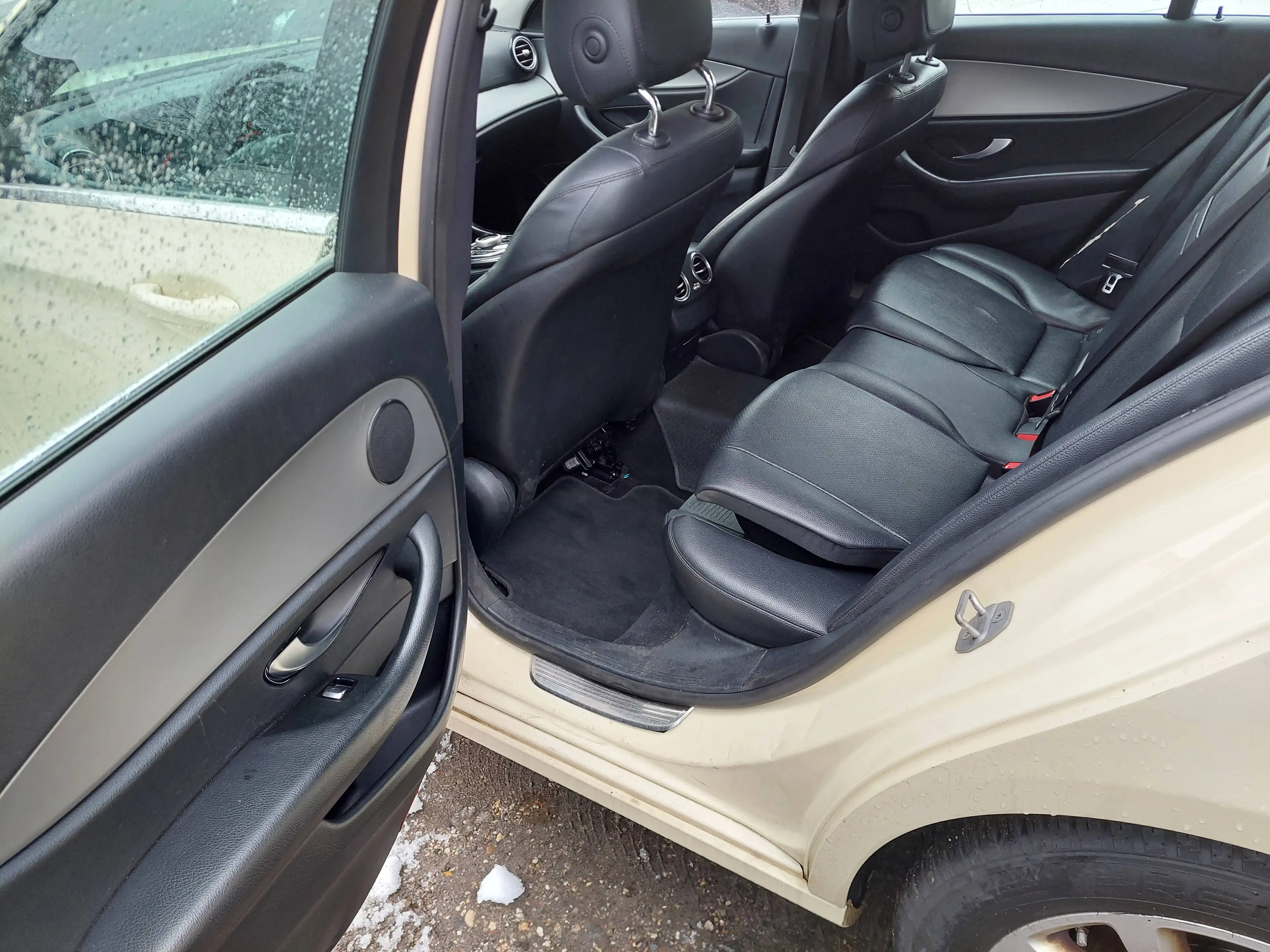 Mercedes-Benz E 200 E 200 d (213.213) — photo 9