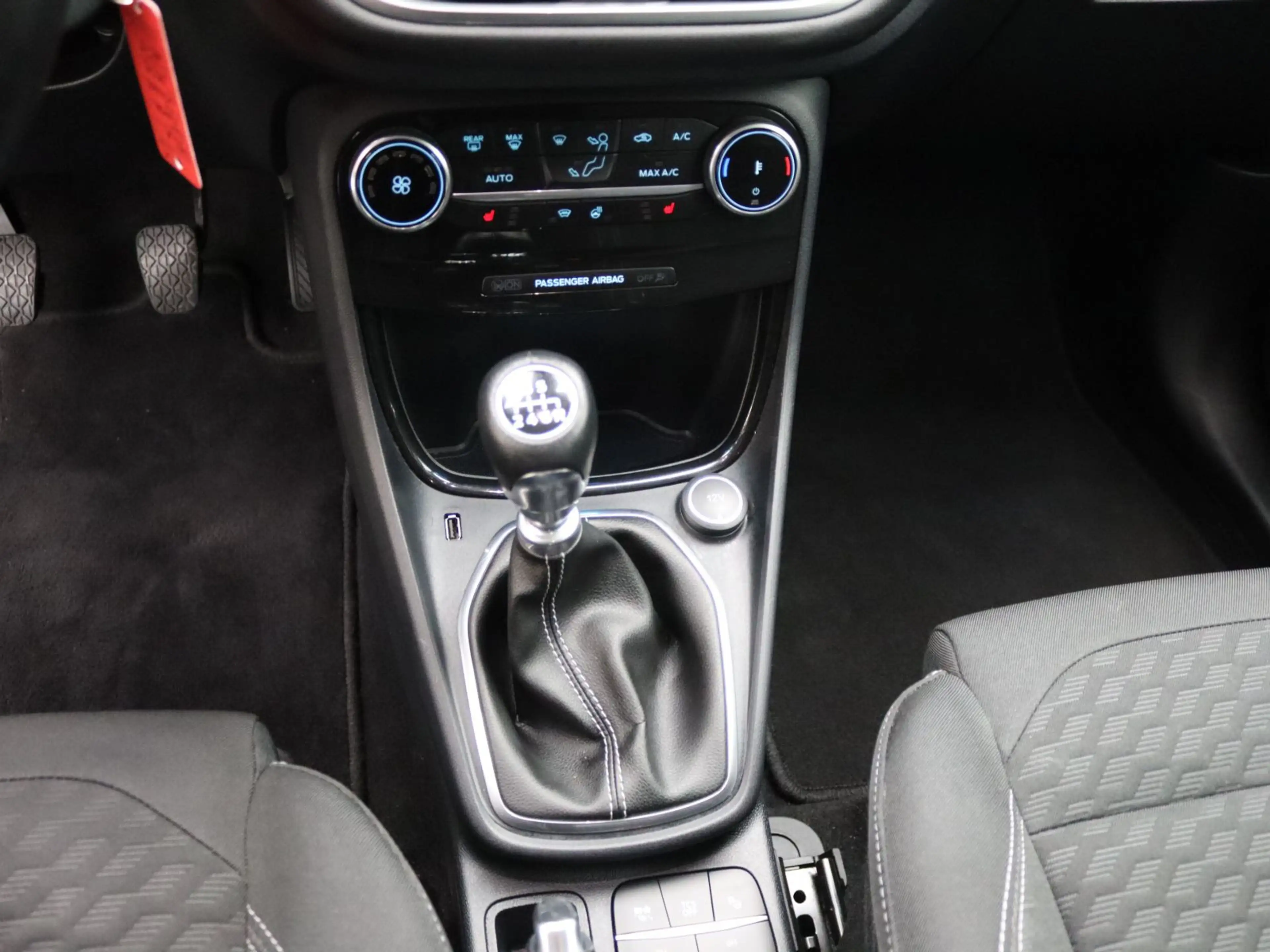 Ford Puma 1.0 Mild Hybrid Titanium / Navi, LED, RFK — photo 12