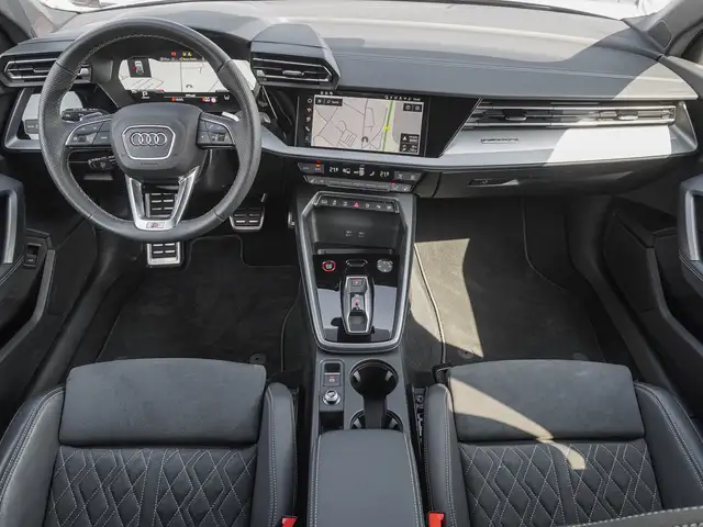 Audi S3 view 10