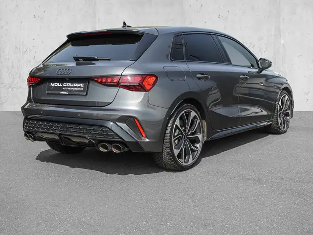 Audi S3 view 4