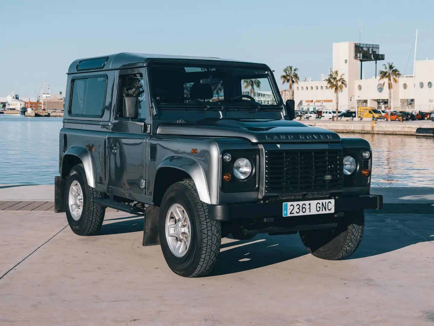Land Rover Defender Defender Comercial 90 Techo Duro S S Gris - 1