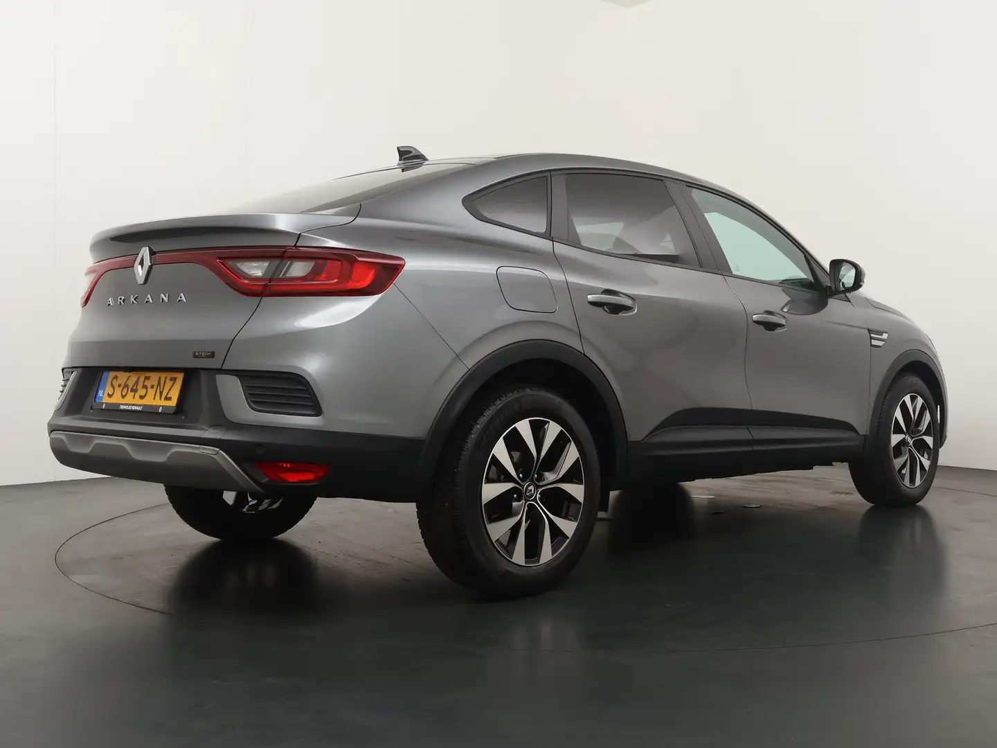 Renault Arkana 1.6 E-Tech hybrid 145 Evolution | Electronic Clima Grijs - 2