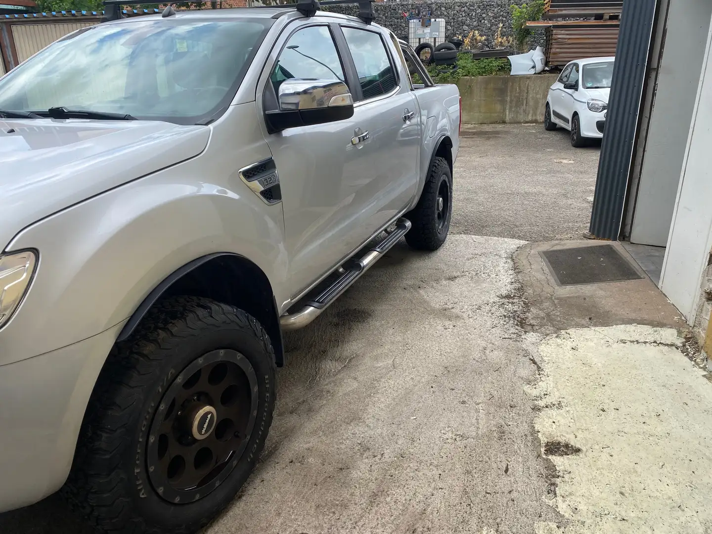 Ford Ranger Limited Silber - 2