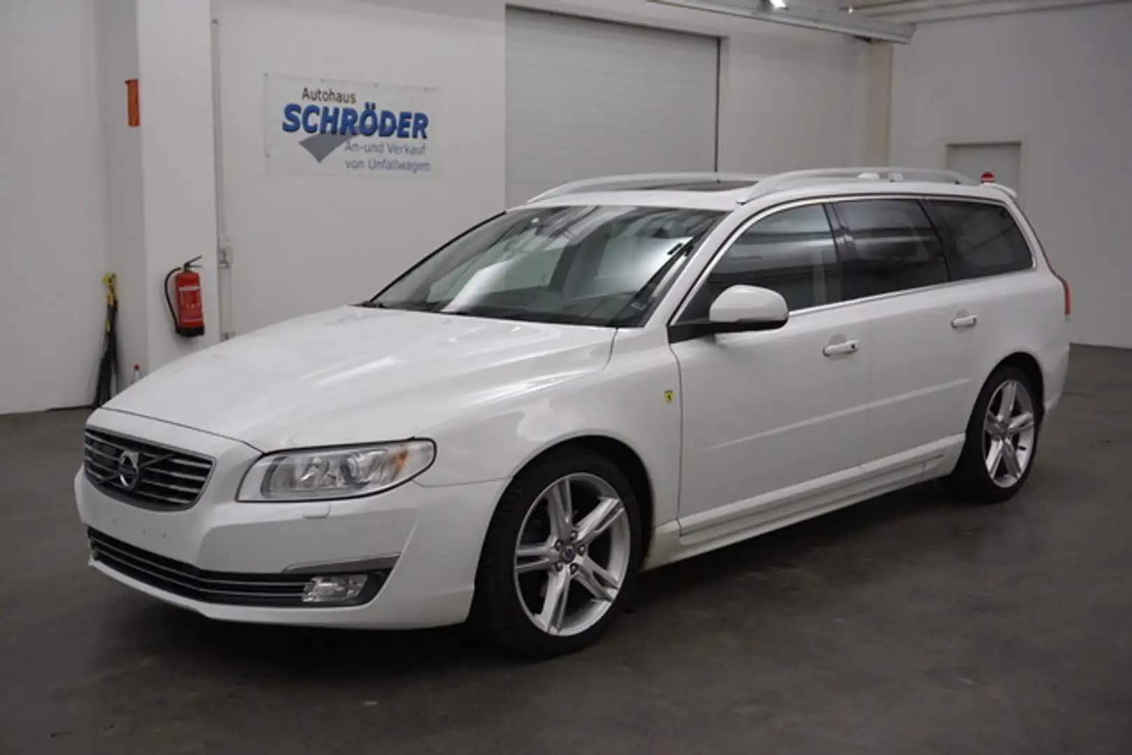 Volvo V70 Kombi Bi-Fuel Summum Aut. *h/k*ACC*Kamera* Bianco - 2