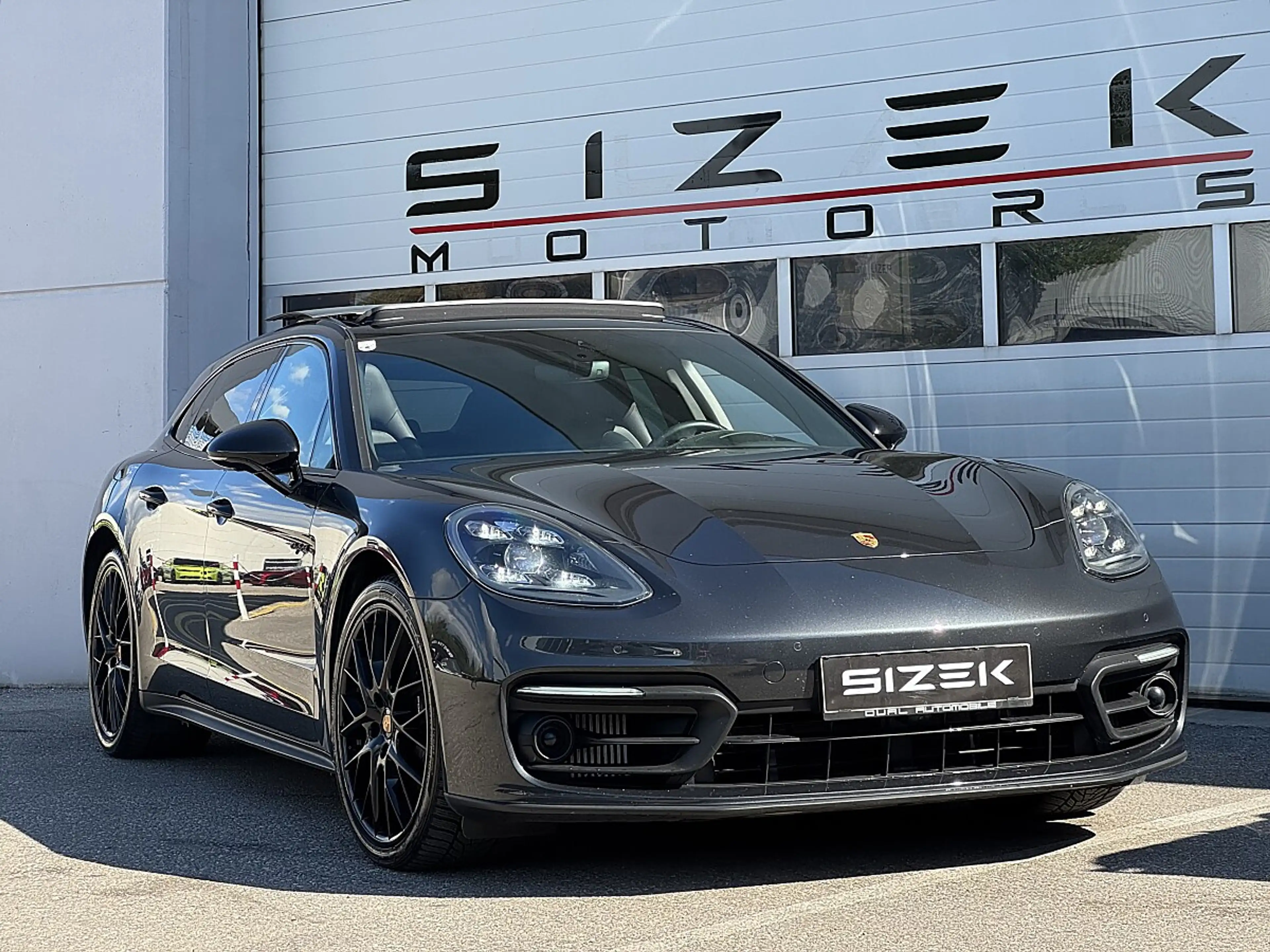 Porsche Panamera 4 E-Hybrid PHEV Sport Turismo Platinum Edition ... — photo 2