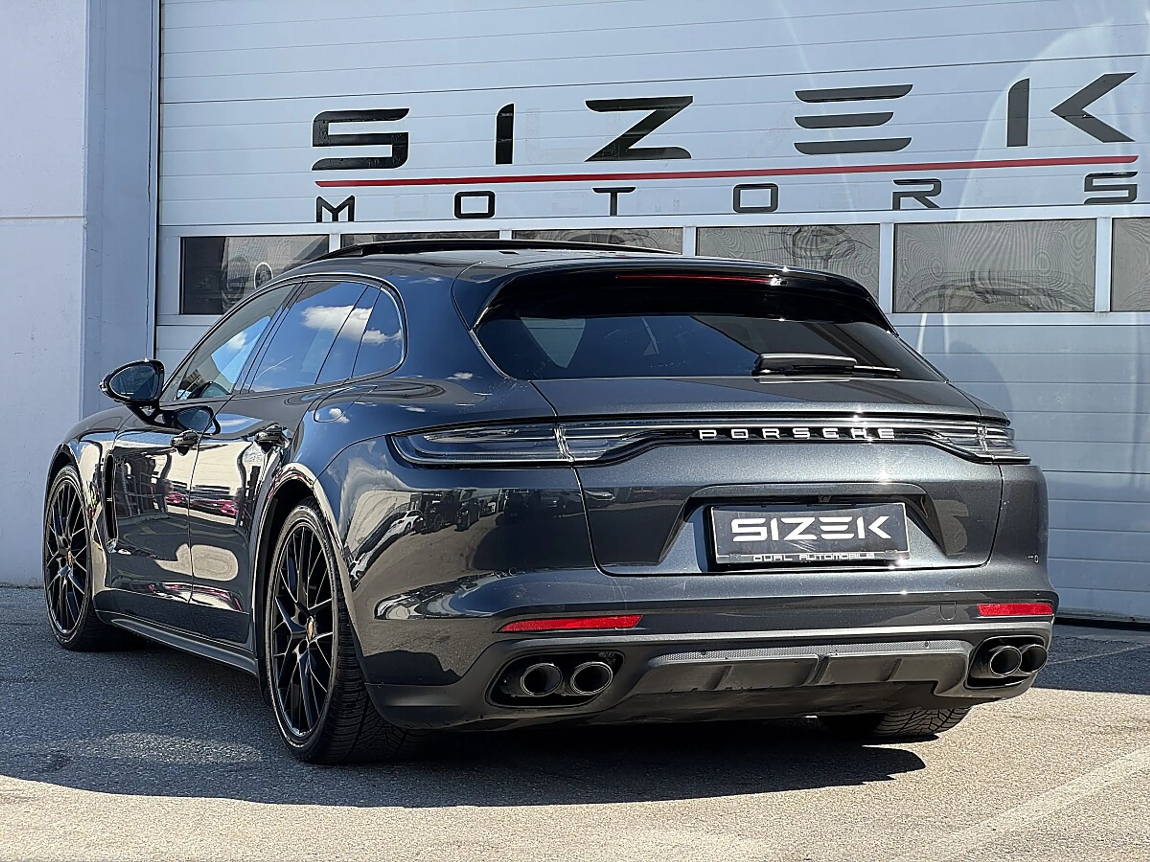 Porsche Panamera 4 E-Hybrid PHEV Sport Turismo Platinum Edition ... — photo 3