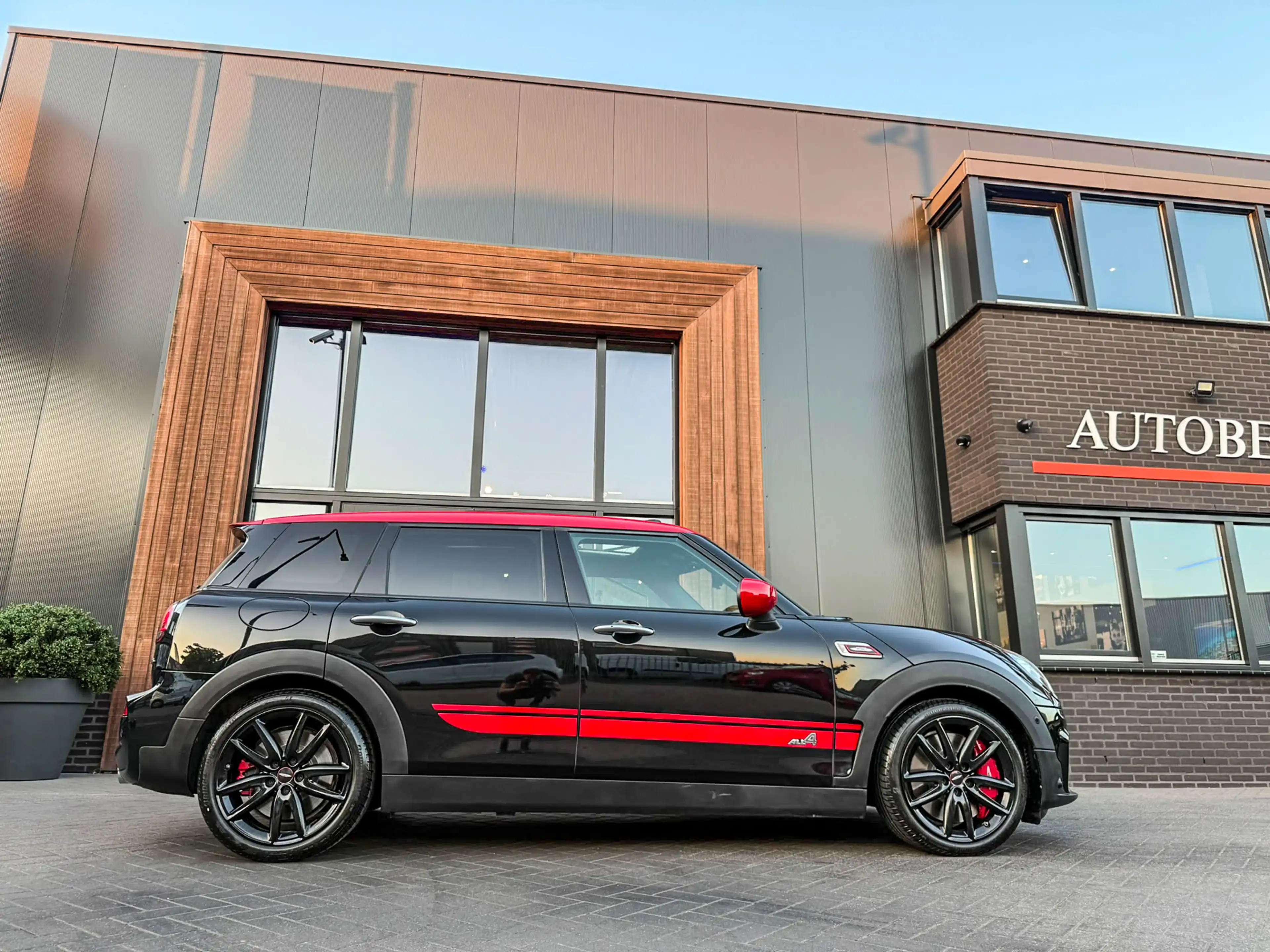 MINI John Cooper Works Clubman 2.0 JCW ALL4 F1 aut 306pk/Pano/Camera/Hk/Head Up/B — photo 11
