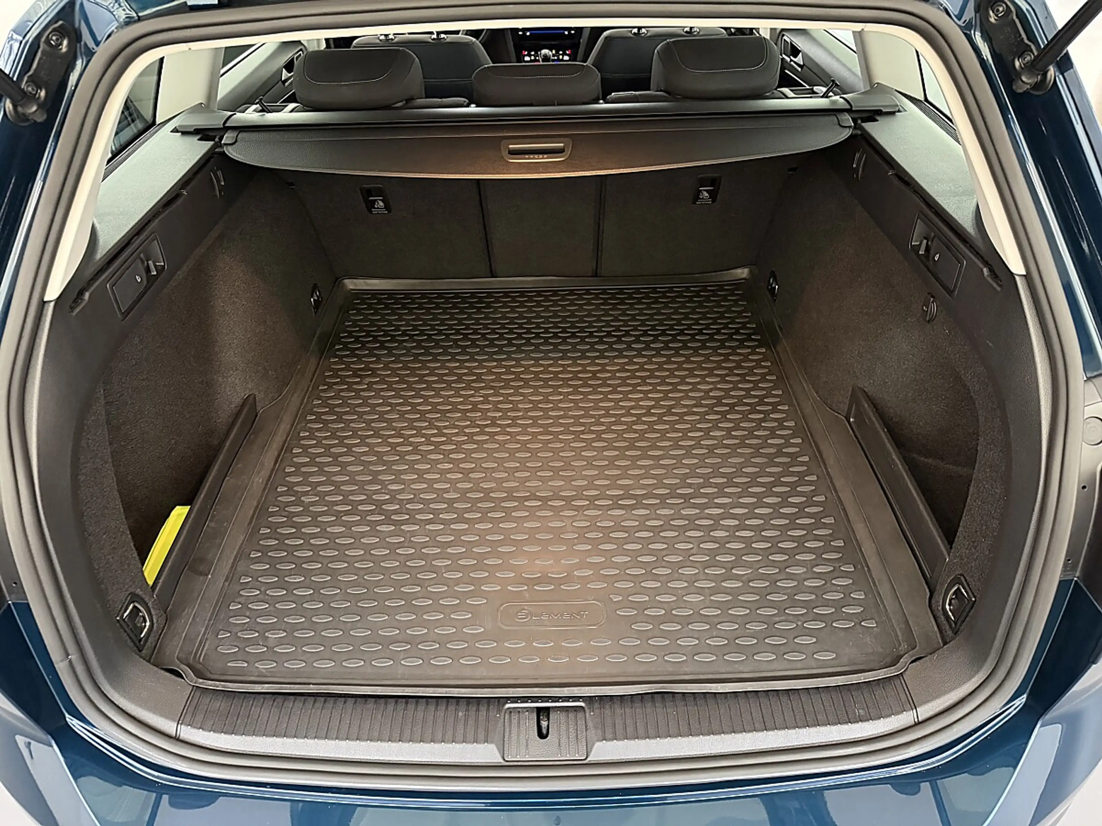 Volkswagen Passat Variant 2,0TDI *LED*NAVI*ACC*Sitzheizung*Rückfahrkamera... — photo 13