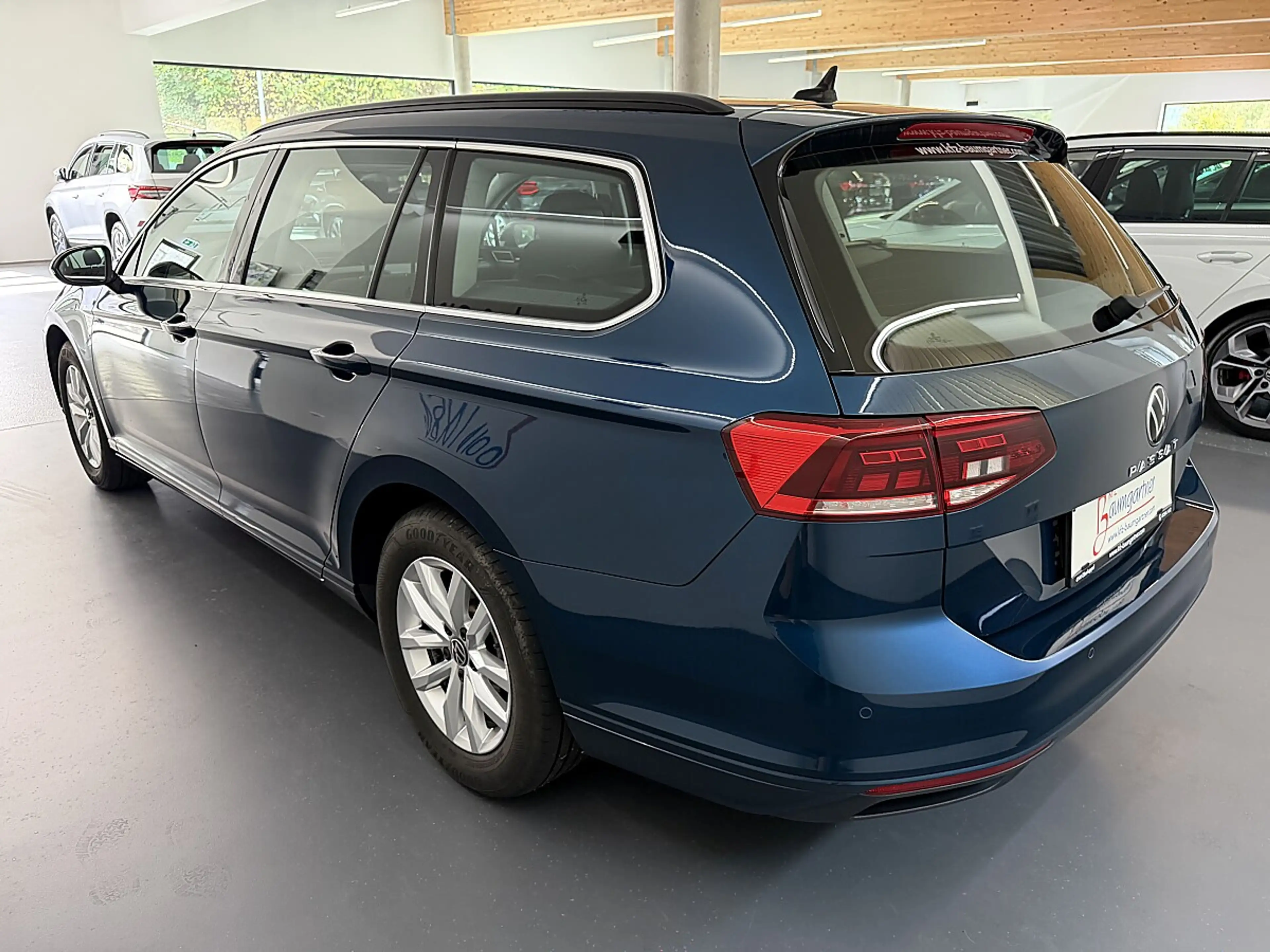 Volkswagen Passat Variant 2,0TDI *LED*NAVI*ACC*Sitzheizung*Rückfahrkamera... — photo 4