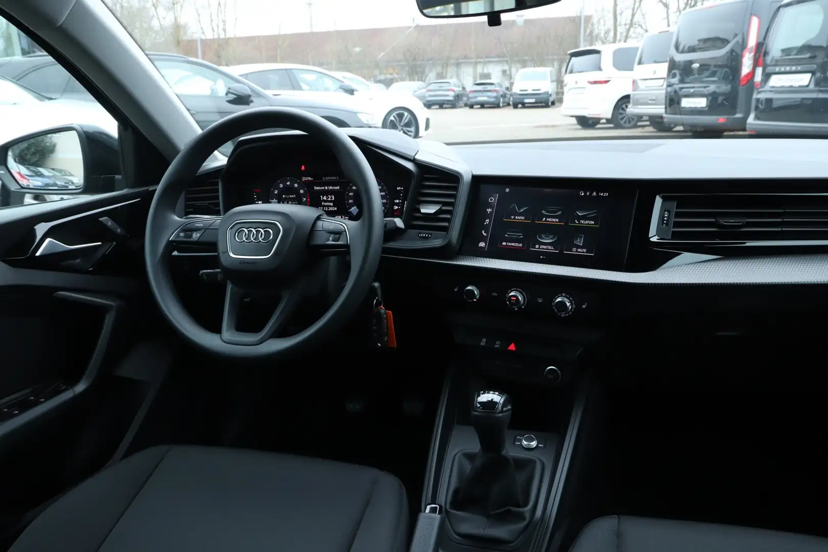 Audi A1 Sportback 30 TFSI advanced SHZ*KLIMA*GRA*ALU Schwarz - 2