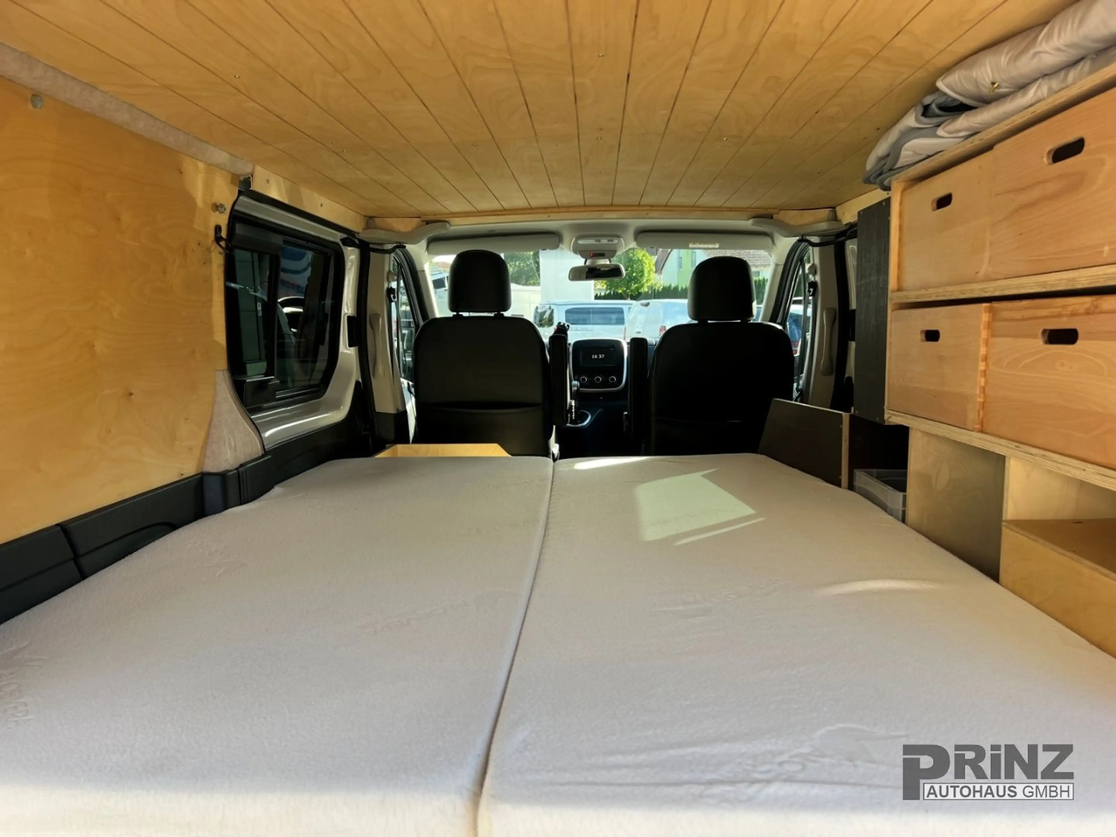 Nissan NV300 Kombi L1H1 2,7t PREMIUM — photo 14