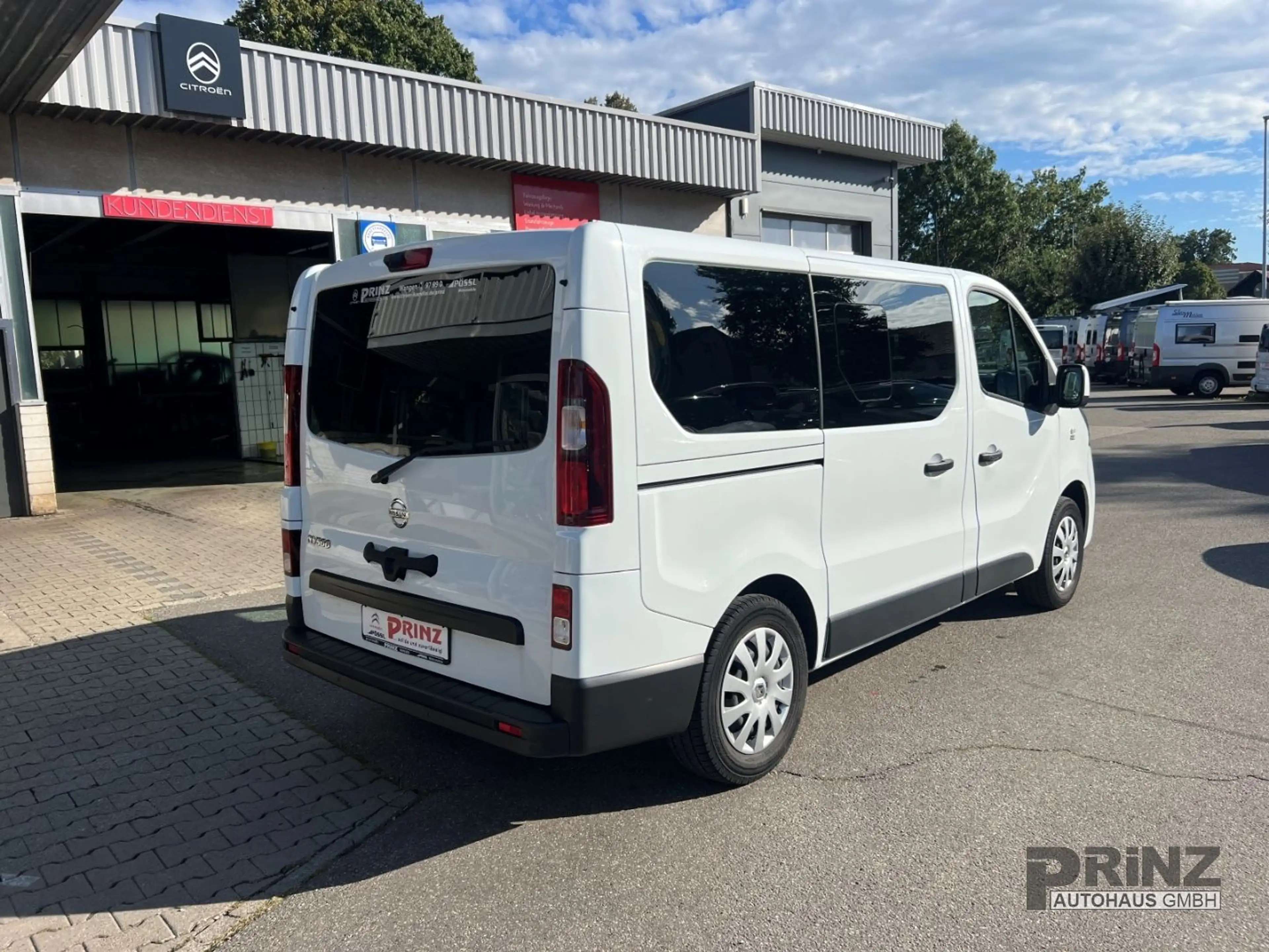Nissan NV300 Kombi L1H1 2,7t PREMIUM — photo 5