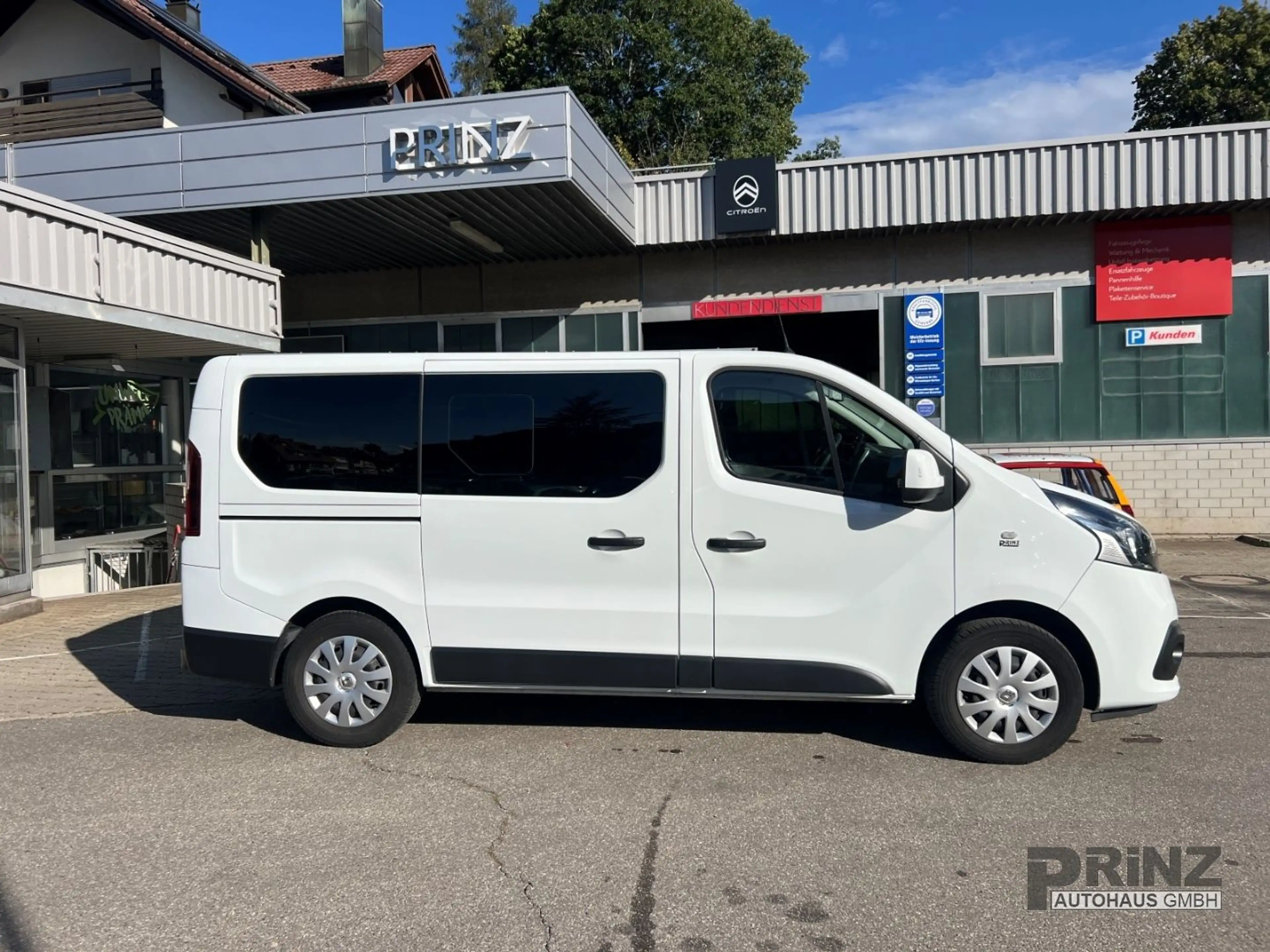 Nissan NV300 Kombi L1H1 2,7t PREMIUM — photo 6