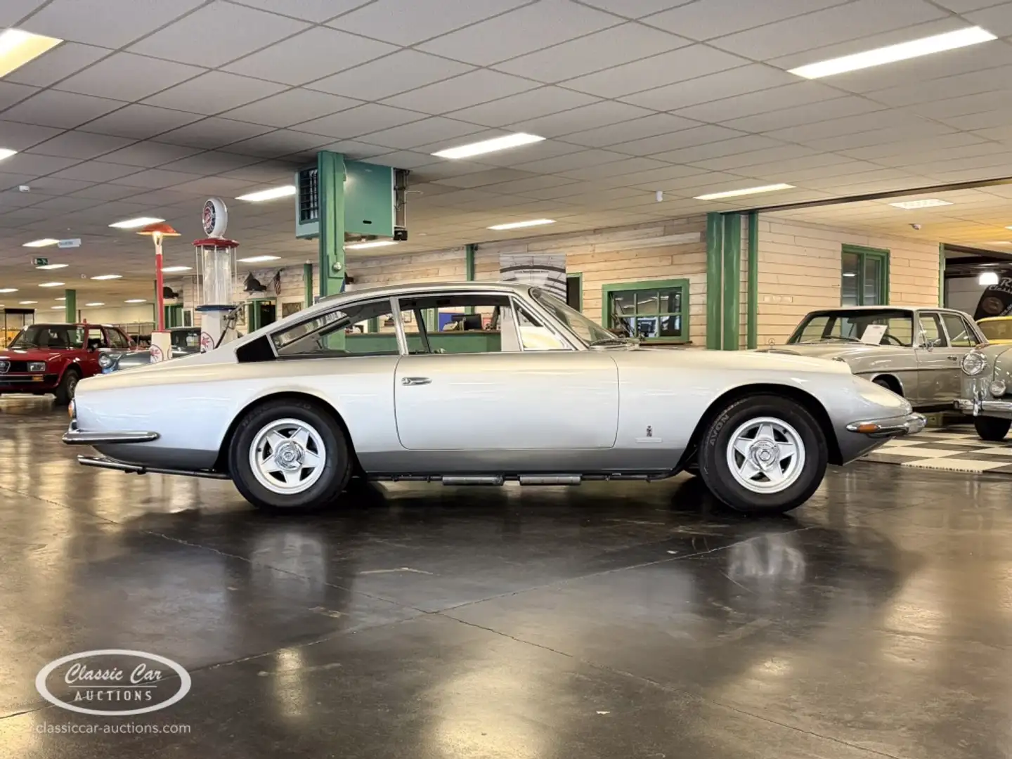 Ferrari 365 GT 2+2  - ONLINE AUCTION Grijs - 2