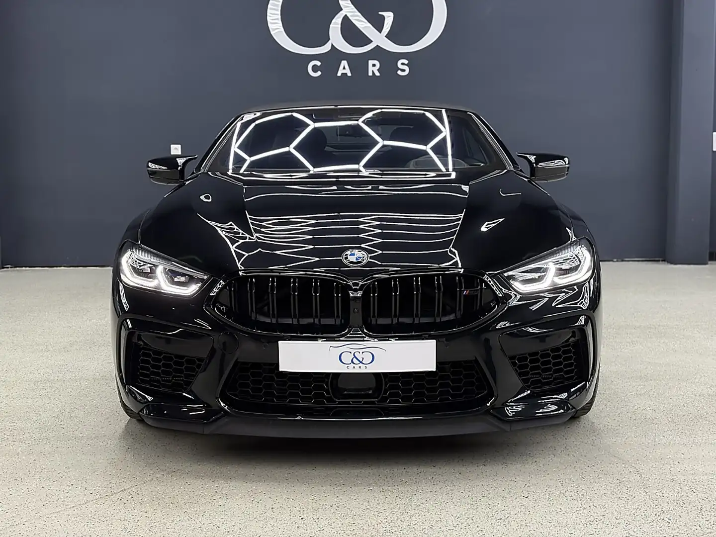 BMW M8 Schwarz - 2