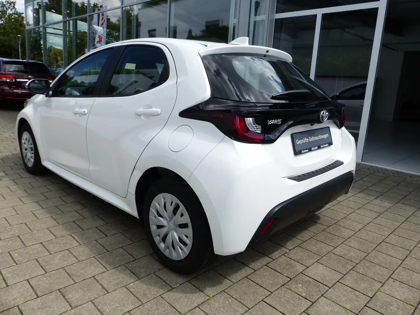 Toyota Yaris 1.0 VVT-i Comfort Klima Kamera CarPlay DAB Bianco - 2