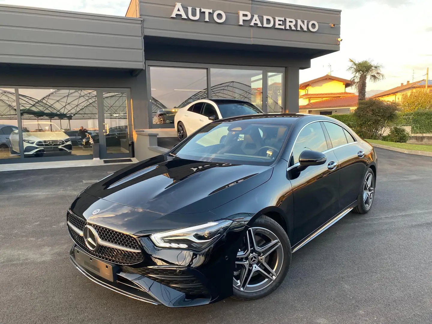 Mercedes-Benz CLA 200 MHEV Automatic COUPE' AMG Line Premium Noir - 1
