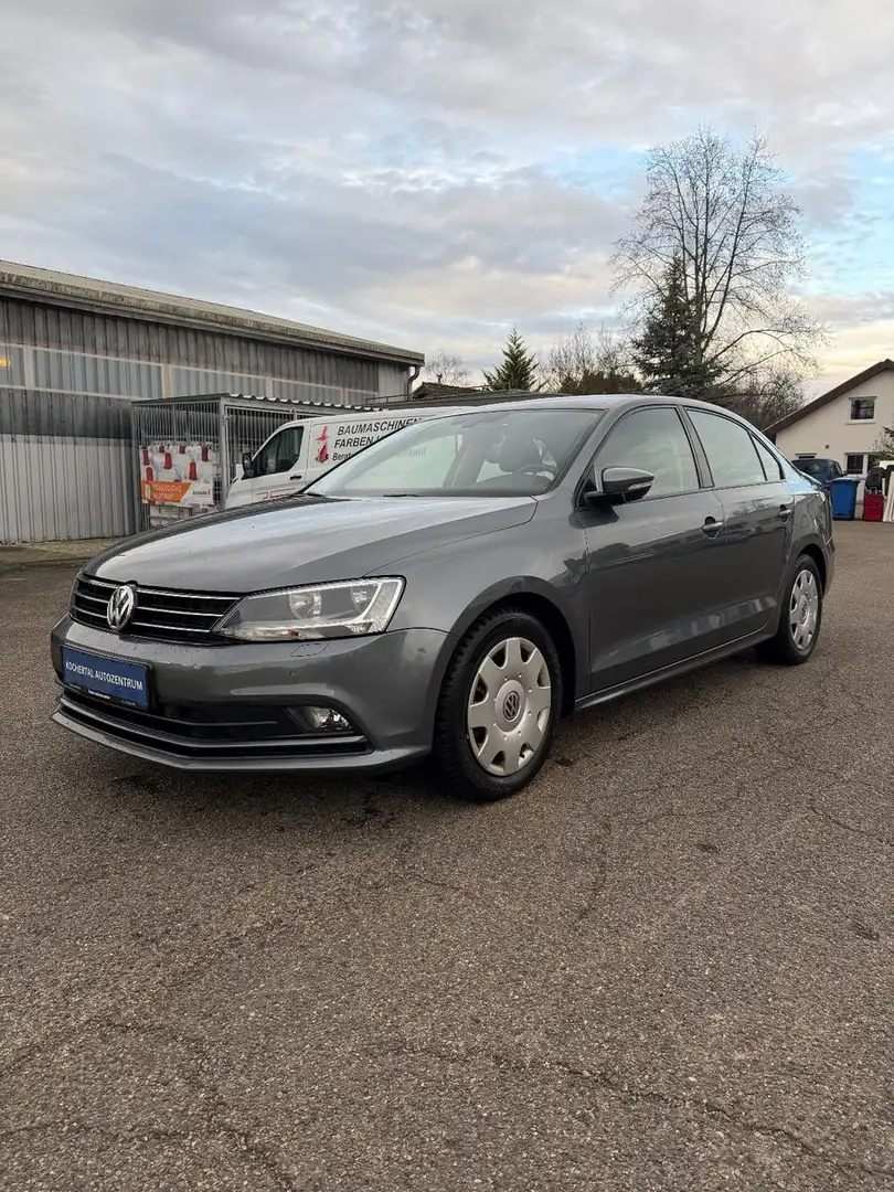 Volkswagen Jetta VI 1.4 TSI BMT 1. Hand AHK Grau - 1