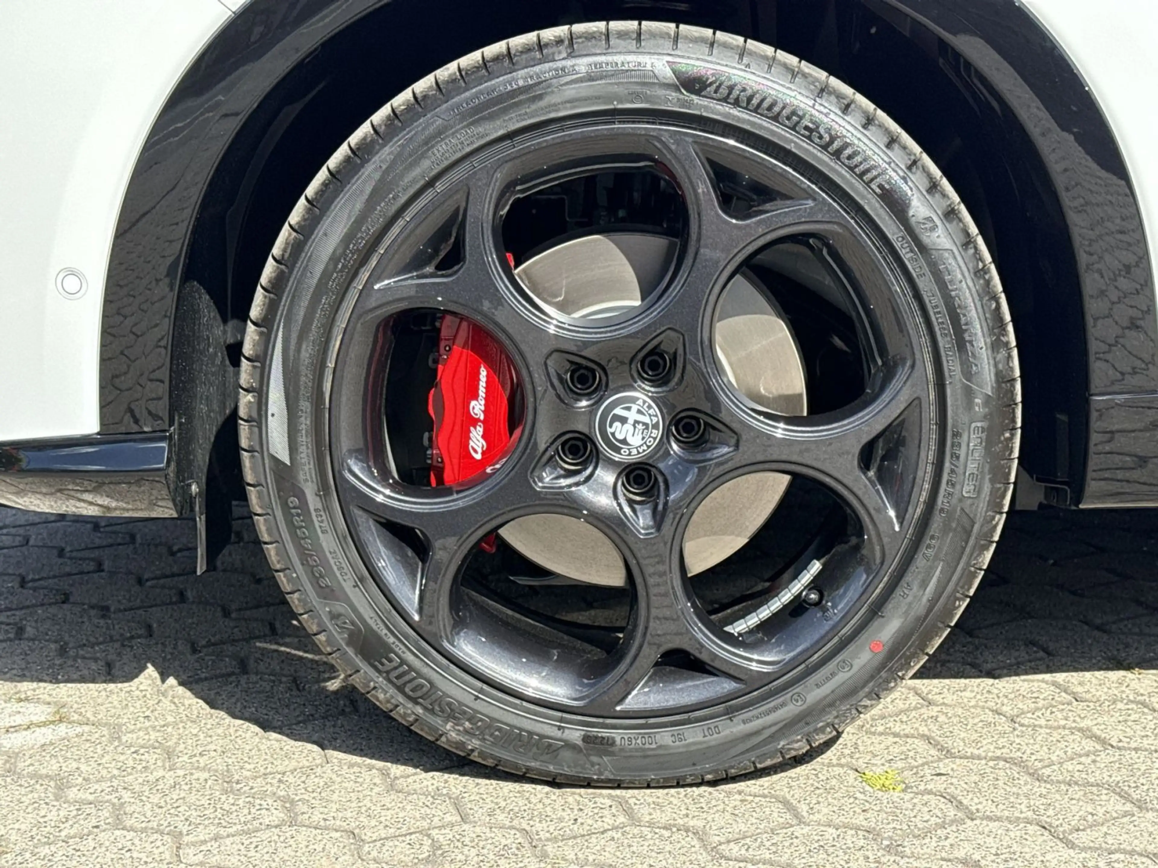 Alfa Romeo Tonale 1.5 Mild Hybrid Veloce — photo 14