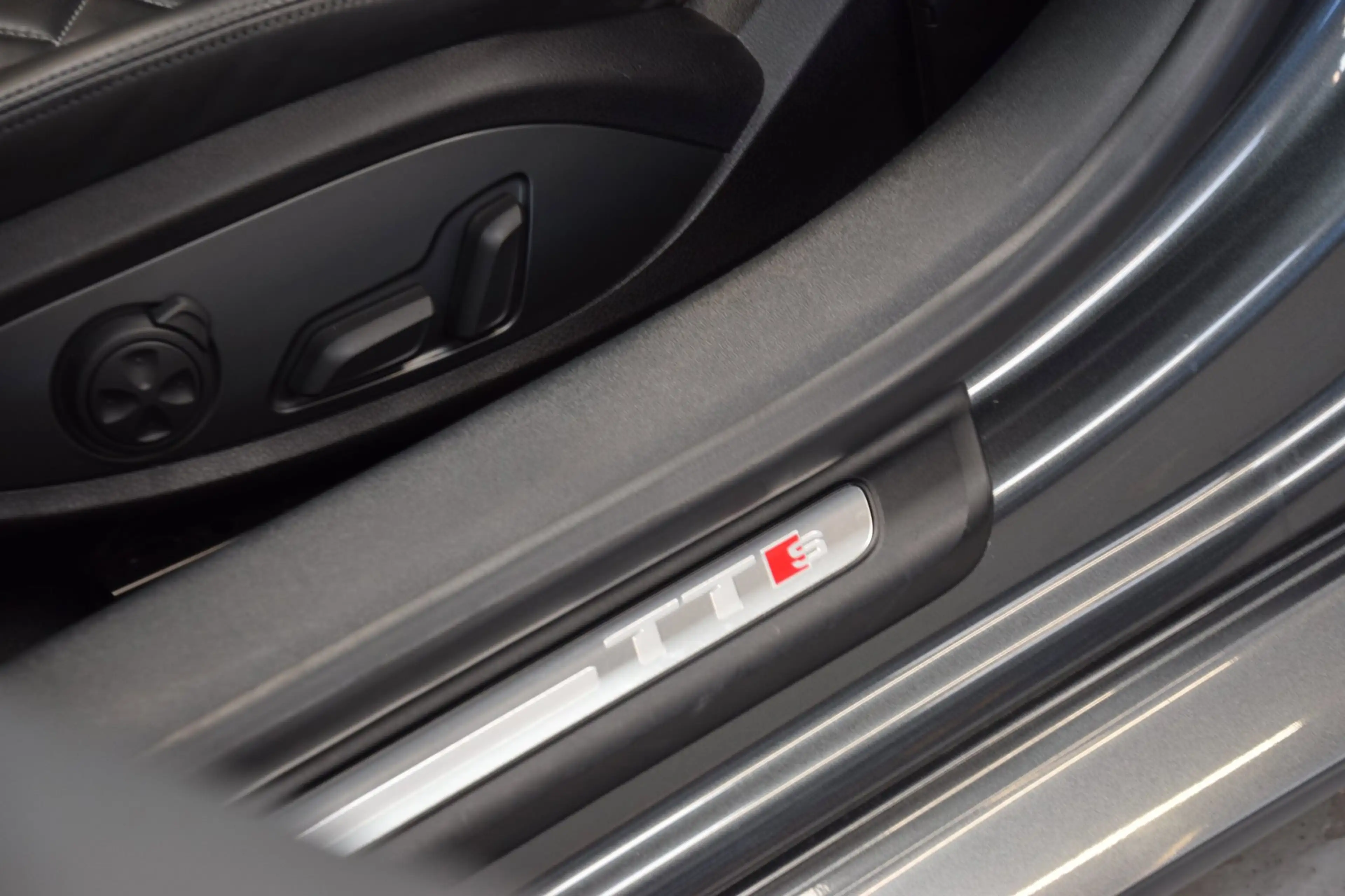 Audi TT Roadster 2.0 TFSI TTS Quattro|Navi|310pk!!|Dealer — photo 27