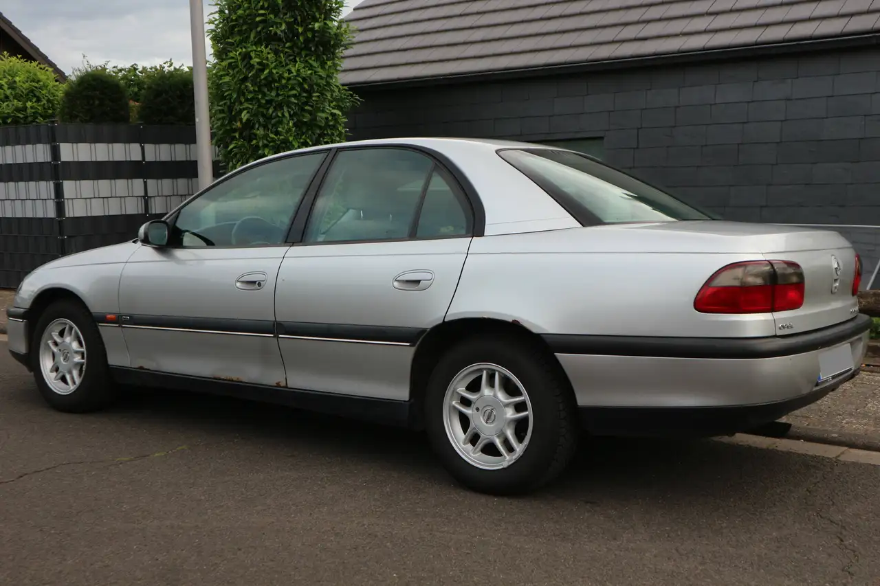 Opel Omega 2.0 16V CD, foto 4