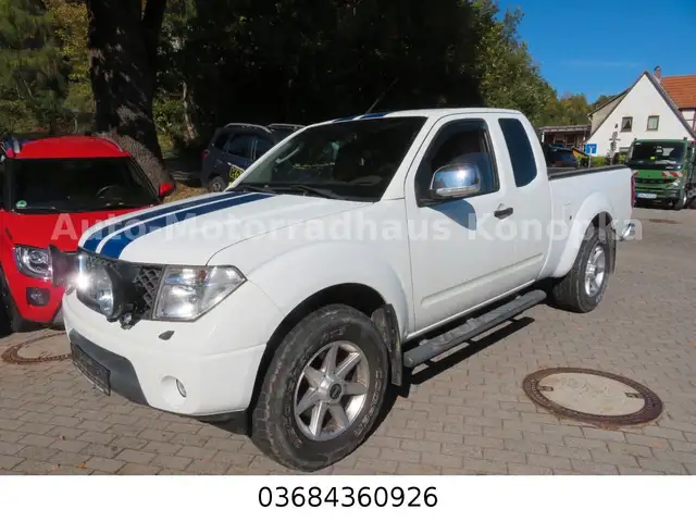 Nissan Navara Pickup King Cab LE 4X4 Schubboden+Standhe