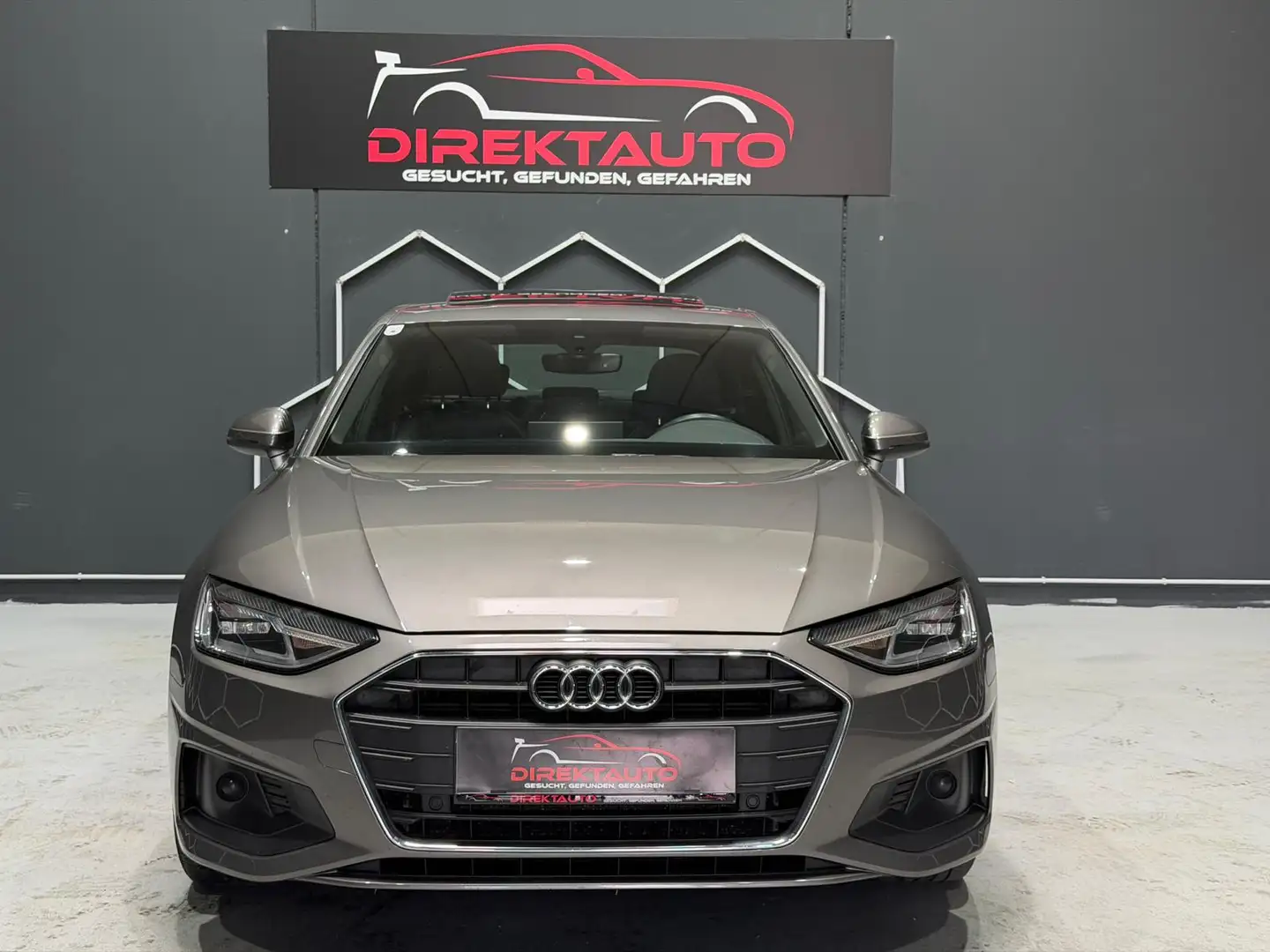 Audi A4 35 TDI Sline Grau - 2