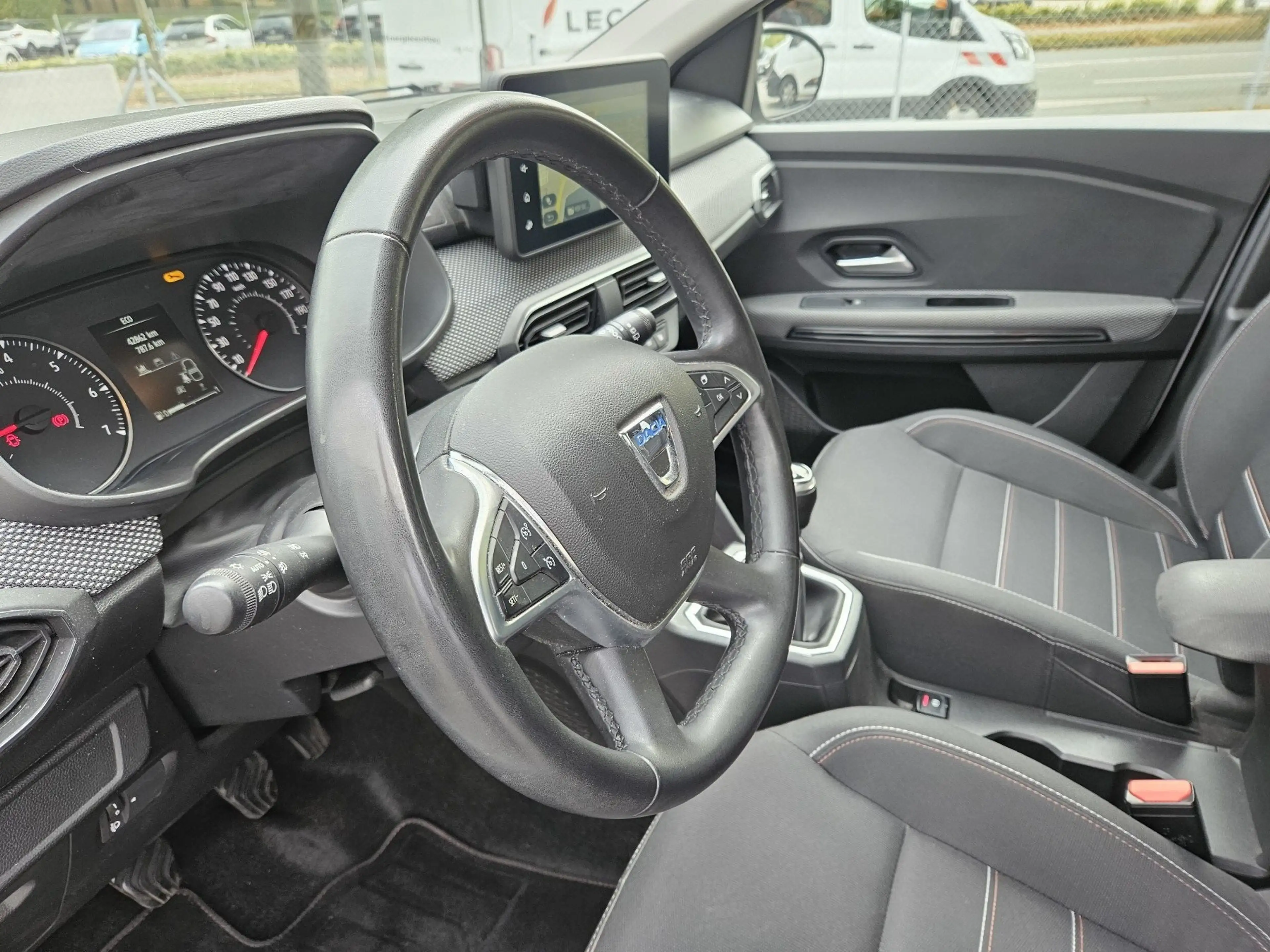 Dacia Jogger Extreme+ TCe 110 7-Sitzer — photo 10